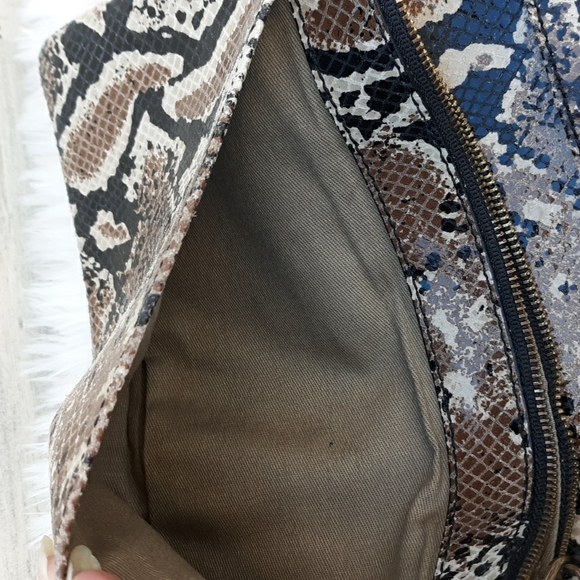 NWOT ANN TAYLOR CLUTCH - Picture 6 of 12